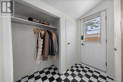 2691 Priscilla Street, Ottawa, ON - Indoor