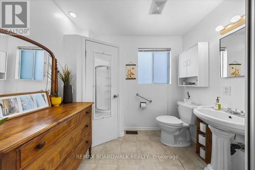 2691 Priscilla Street, Ottawa, ON - Indoor Photo Showing Bathroom