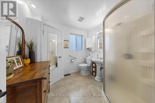 2691 Priscilla Street, Ottawa, ON - Indoor Photo Showing Bathroom