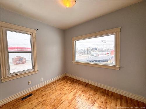121 Salter Ave, Moncton, NB 