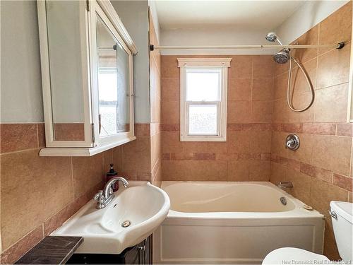 121 Salter Ave, Moncton, NB 