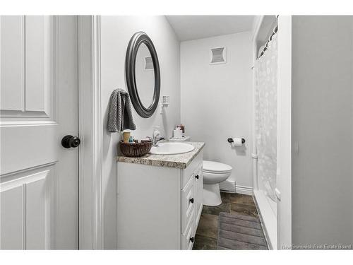 74 Ashley Cres, Moncton, NB 