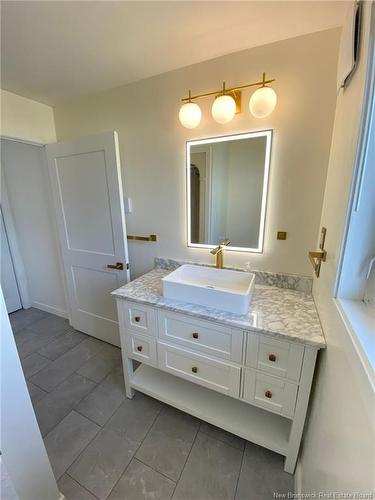 74 Ashley Cres, Moncton, NB 