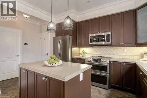 111 Glazebrook Crescent, Cambridge, ON - Indoor Photo Showing Kitchen