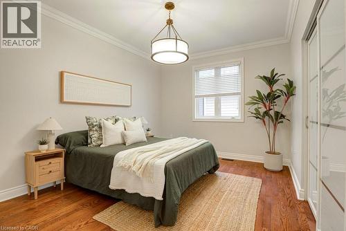 111 Glazebrook Crescent, Cambridge, ON - Indoor Photo Showing Bedroom