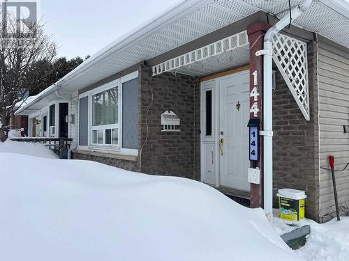 144 Ottawa  Elliot Lake, ON P5A 2N8