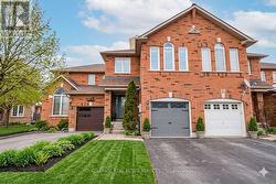 31 BERKINDALE COURT  Brampton, ON L6Y 5G1