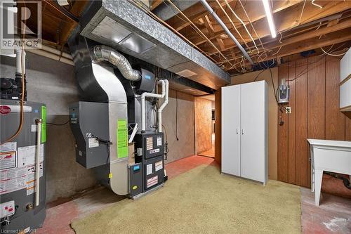 19 Burfield Avenue, Hamilton, ON - Indoor Photo Showing Basement