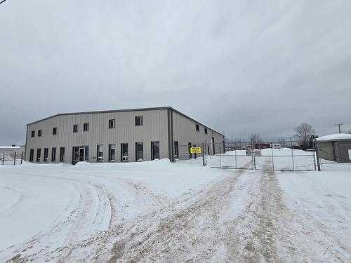 905 Commerce Street S, Thunder Bay, ON 