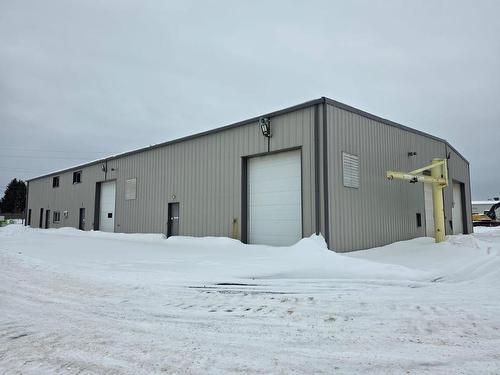 905 Commerce Street S, Thunder Bay, ON 