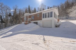 3402 Ch. des Lacs  Mont-Blanc, QC J0T 2G0