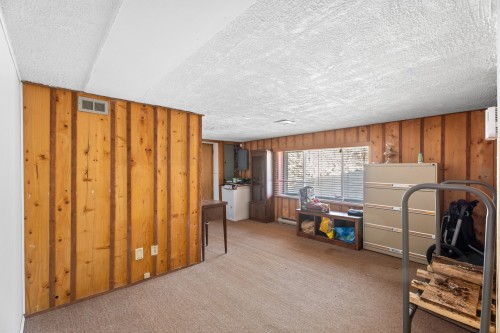 Salle familiale - 3402 Ch. Des Lacs, Mont-Blanc, QC - Indoor Photo Showing Other Room