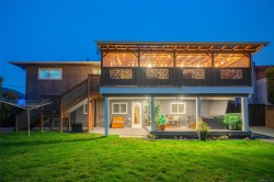 214 Cameron St Parksville, BC V9P 1G7