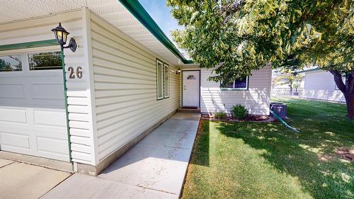 26-2375 1St Street, Cranbrook, BC - Outdoor