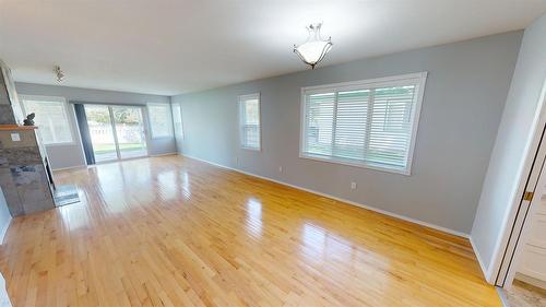 26-2375 1St Street, Cranbrook, BC - Indoor Photo Showing Other Room
