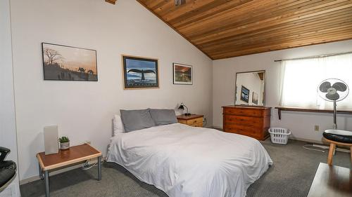 829-880 Northstar Drive, Kimberley, BC - Indoor Photo Showing Bedroom