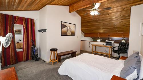 829-880 Northstar Drive, Kimberley, BC - Indoor Photo Showing Bedroom