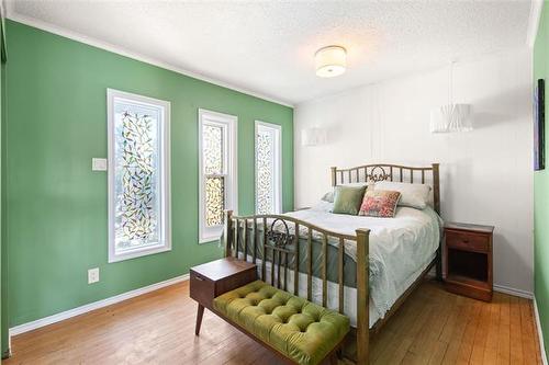 1034 Dugas St, Winnipeg, MB 