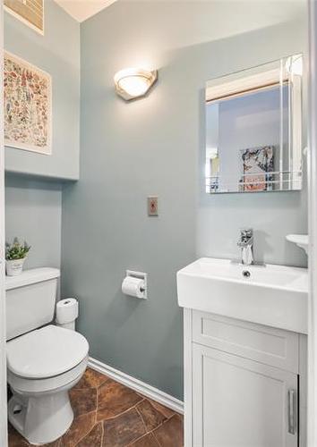 1034 Dugas St, Winnipeg, MB 