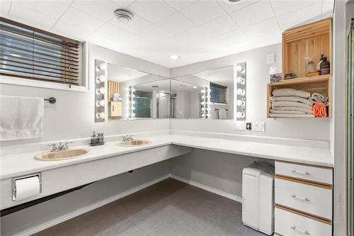 1034 Dugas St, Winnipeg, MB 