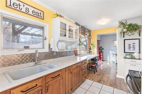 1034 Dugas St, Winnipeg, MB 