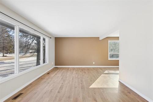 124 Park St, Emerson, MB 