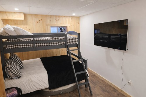 Bedroom - 21 Ch. De La Baie-Simon, Low, QC - Indoor Photo Showing Bedroom