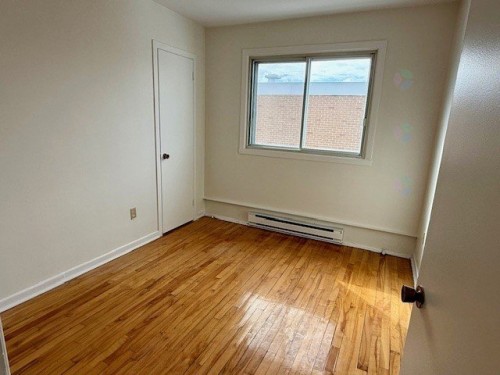 Bedroom - 792 Ch. Du Sablon, Laval (Chomedey), QC - Indoor Photo Showing Other Room