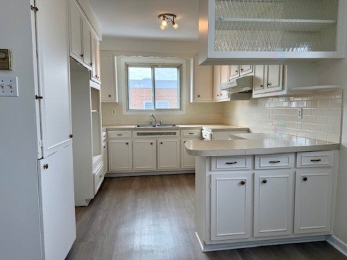 Kitchen - 792 Ch. Du Sablon, Laval (Chomedey), QC - Indoor Photo Showing Kitchen With Double Sink