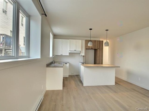Cuisine - 124  - 126 Av. Carter, Rouyn-Noranda, QC - Indoor Photo Showing Kitchen
