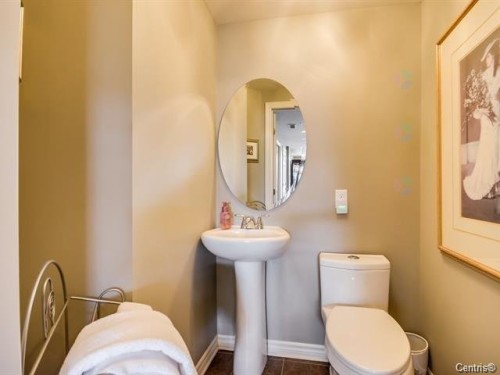 Salle d'eau - 3-141 Rue D'Augusta, Gatineau (Aylmer), QC - Indoor Photo Showing Bathroom