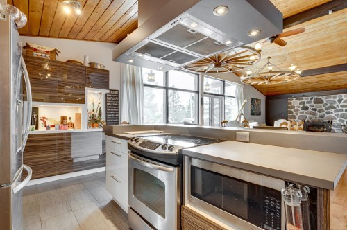 Cuisine - 535 Place Alary, Saint-Sauveur, QC - Indoor Photo Showing Kitchen