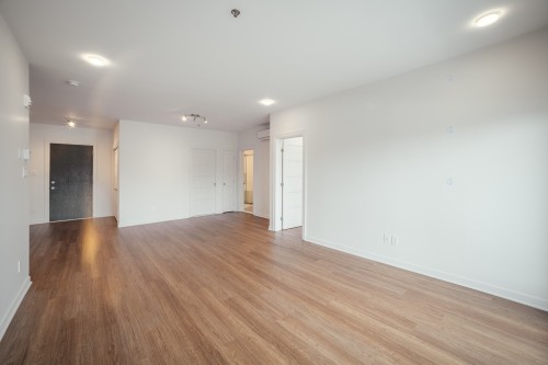 Salon - 207-900 Rue Notre-Dame, Repentigny (Repentigny), QC - Indoor Photo Showing Other Room