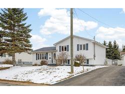 54 Simpson CRT Riverview, NB E1B 4P2