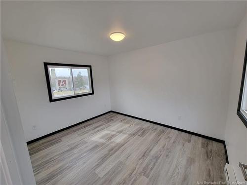 7 Third St, Hampton, NB 