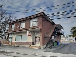 59 QUEEN ST Edmundston, NB E3V 1A4