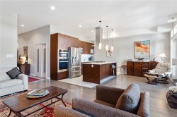 403-10 Chapel St  Nanaimo, BC V9R 5H2