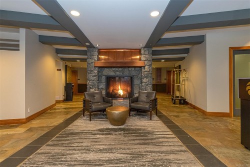 210 A-1376 Lynburne Pl, Langford, BC - Indoor With Fireplace