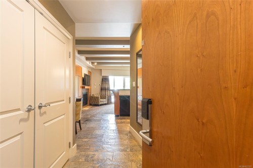 210 A-1376 Lynburne Pl, Langford, BC - Indoor Photo Showing Other Room