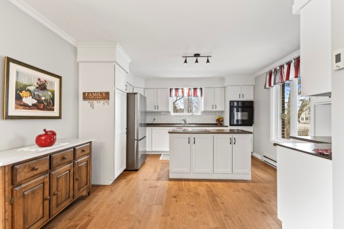 Cuisine - 225 Rue Ste-Catherine, Saint-Polycarpe, QC - Indoor Photo Showing Kitchen
