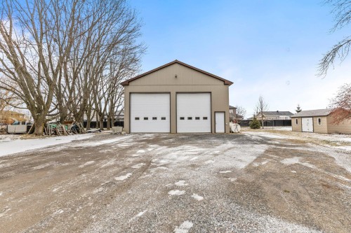 Garage - 225 Rue Ste-Catherine, Saint-Polycarpe, QC - Outdoor