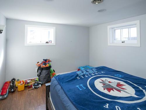 2146 Begin Street E, Thunder Bay, ON 