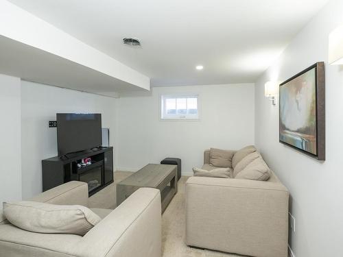 2146 Begin Street E, Thunder Bay, ON 