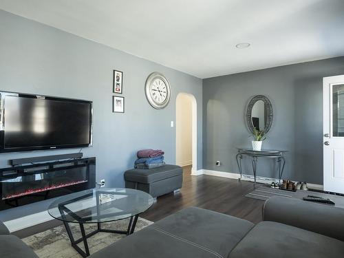 2146 Begin Street E, Thunder Bay, ON 