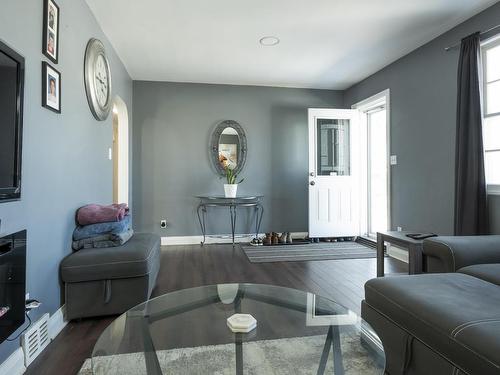 2146 Begin Street E, Thunder Bay, ON 