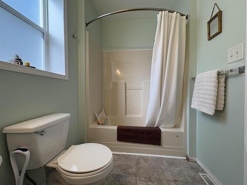 523 First Street E, Fort Frances, ON - Indoor Photo Showing Bathroom