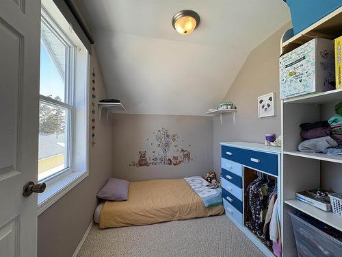 523 First Street E, Fort Frances, ON - Indoor Photo Showing Bedroom