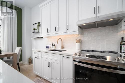 53 Wood Street E, Hamilton, ON - Indoor Photo Showing Kitchen With Upgraded Kitchen