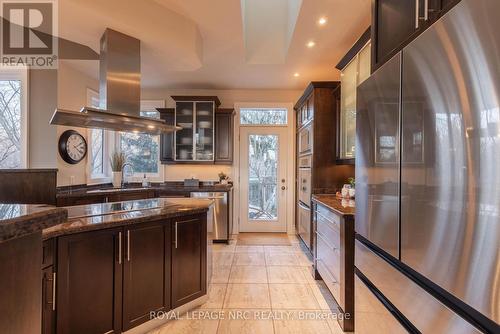 164A Lakeshore Road, St. Catharines, ON - Indoor Photo Showing Kitchen