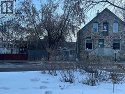 5027 46 Street W  Sylvan Lake, AB T4S 1R4